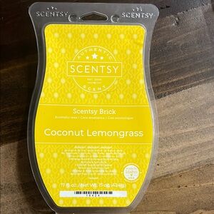 Scentsy Yellow Coconut Lemongrass Wax Brick